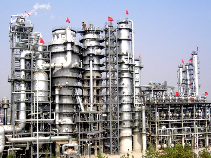 中国石油500万吨催化裂化装置钢结构防火防腐保温工程